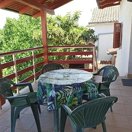 Kornati 公寓 Ždrelac